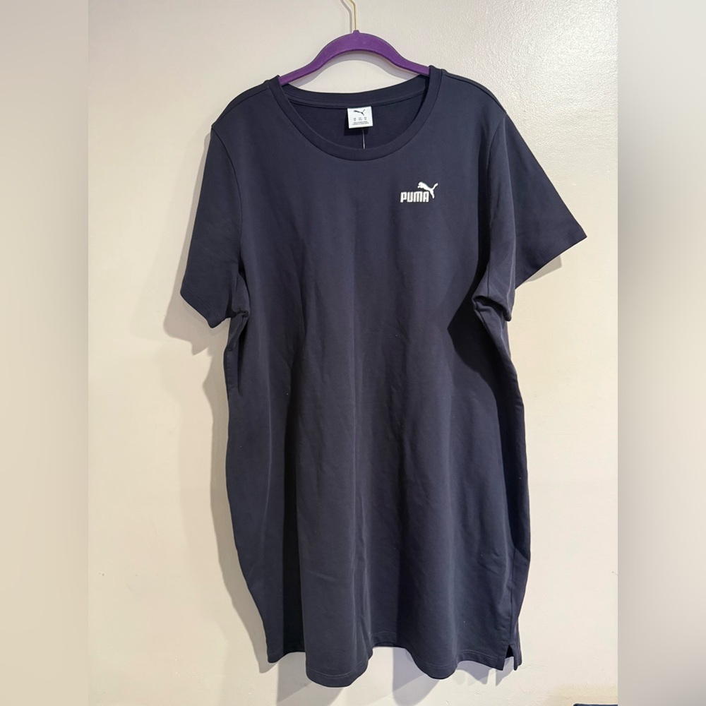 PUMA Women’s Navy Blue Short Sleeve T shirt dress.